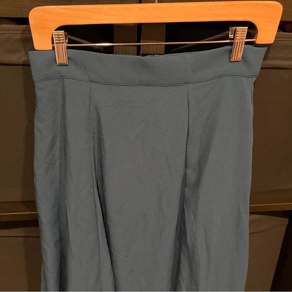 Pinup Couture PUG Laura Byrnes Swing Skirt In Blue Ink Size M NWT - Picture 2 of 6